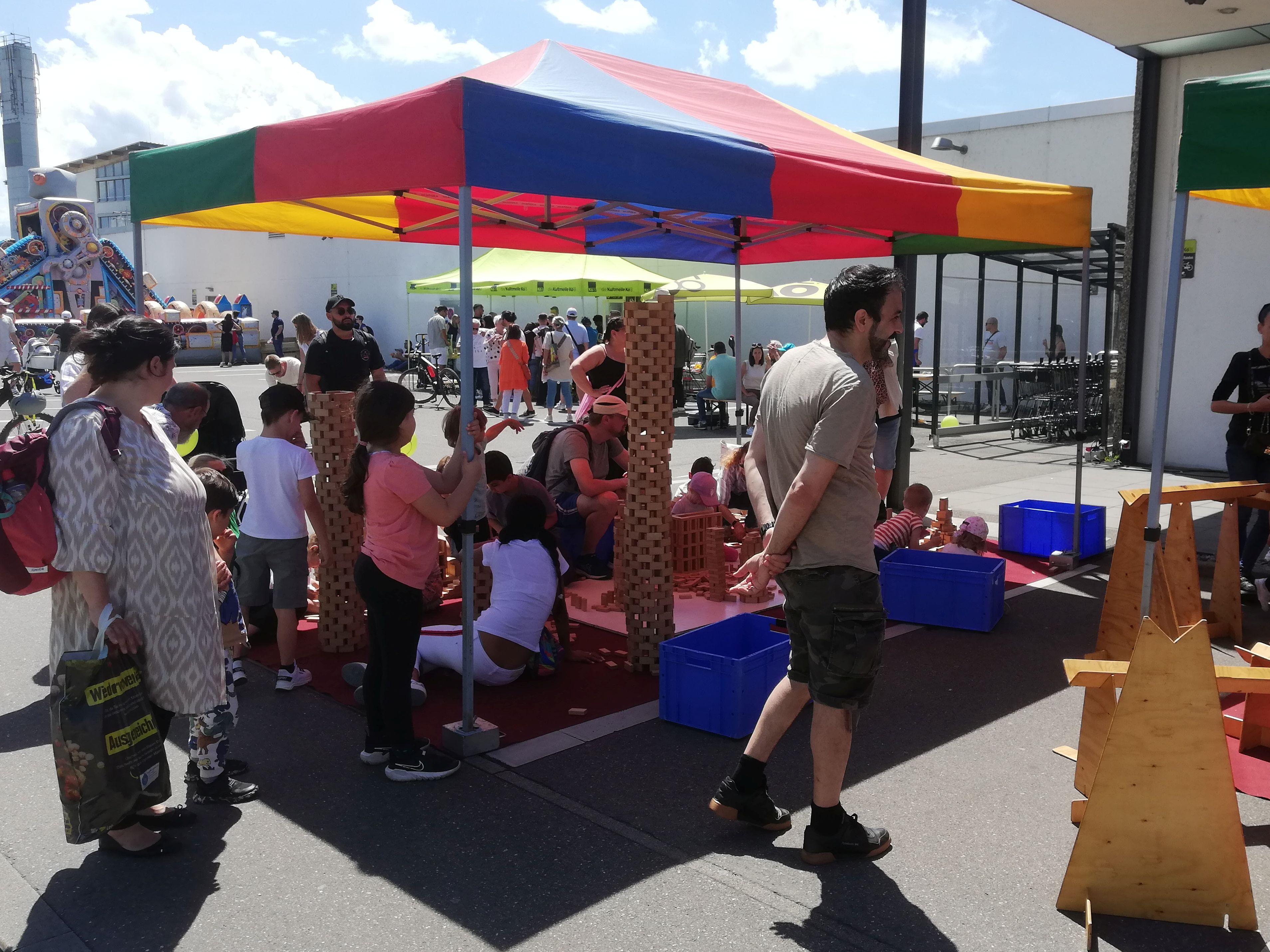 3000 Bauklötze in Köngen